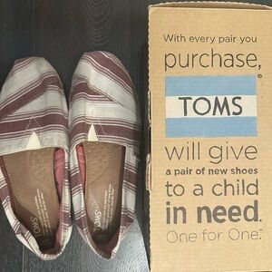 TOMS Women's Classics Umbrella Stripe Shoe Shiraz